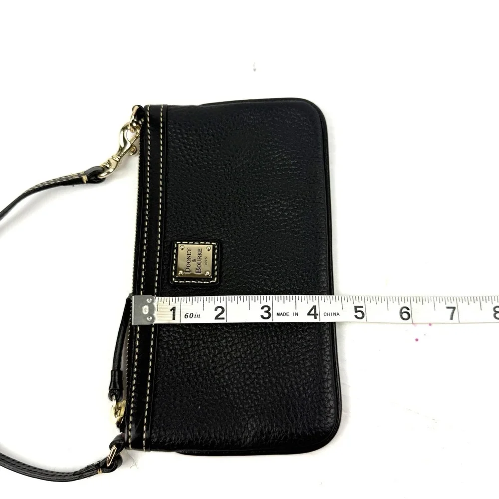Dooney & Bourke Wristlet Black Pebbled Leather Clutch Preppy Red Interior NEW - Picture 5 of 6